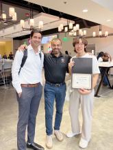 Ian received the third prize at the 2023 CHHS research showcase! (March.2023)