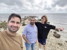 Great time chilling out and enjoying a picnic at St. Marks, celebrating the publications of our lab's work (June.2023)